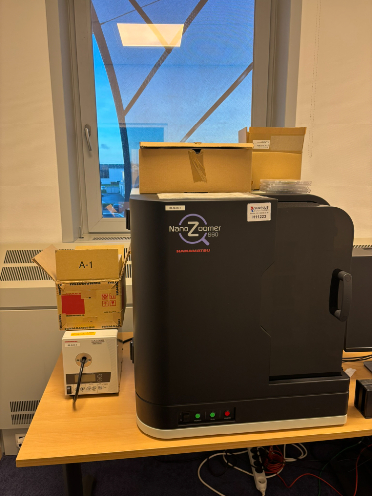 Image of Hamamatsu Nano Zoomer S60 Digital Slide Scanner